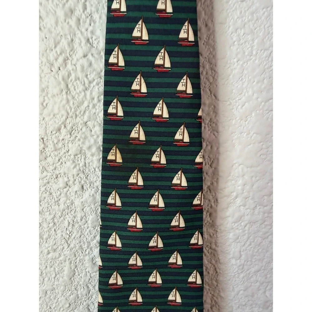Vintage 90's Tommy Hilfiger Mens Necktie Nautical Sailboat Pattern Green‎ Blue